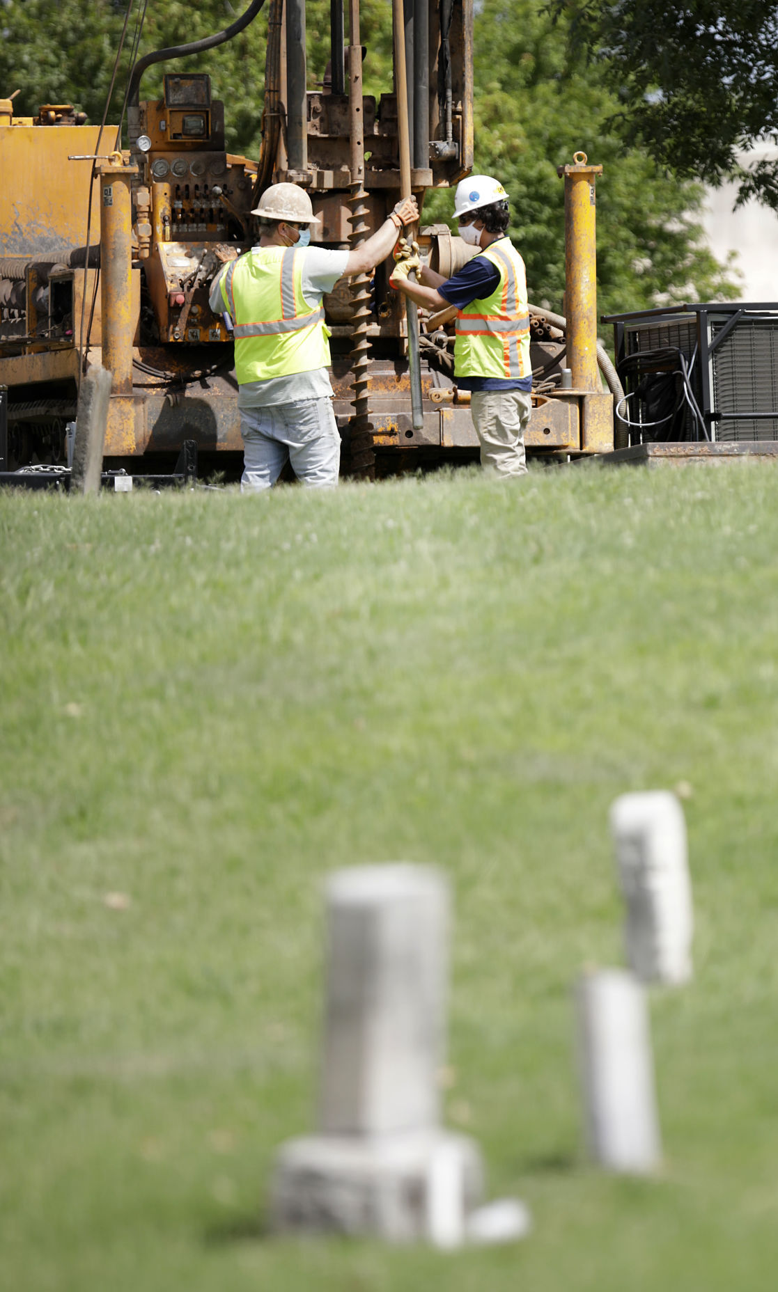 Mass graves search